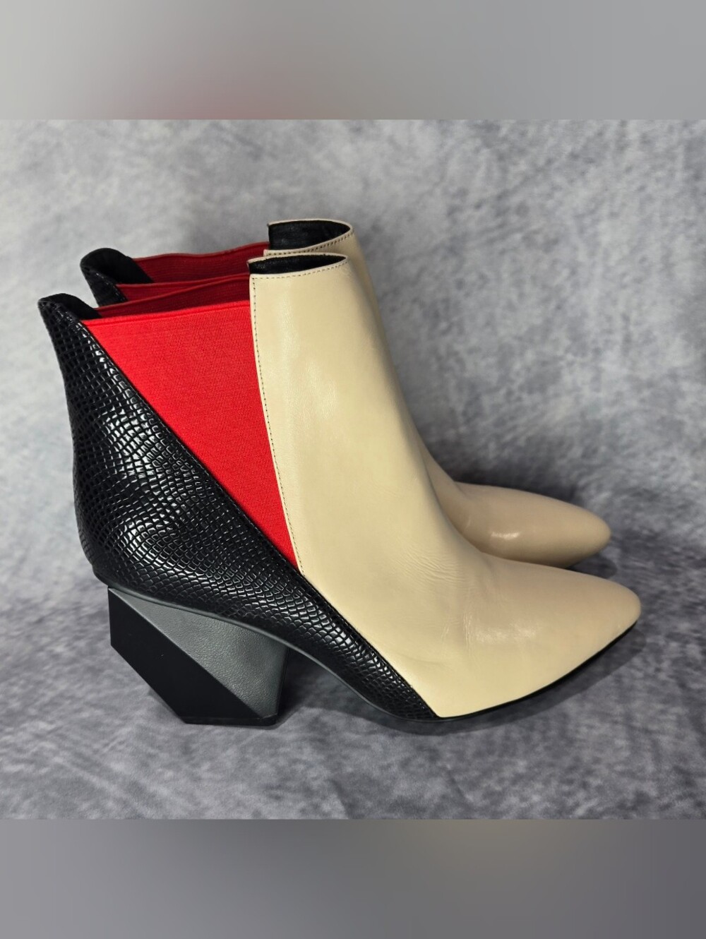 Jady Rose Jady Rose Geometric Booties